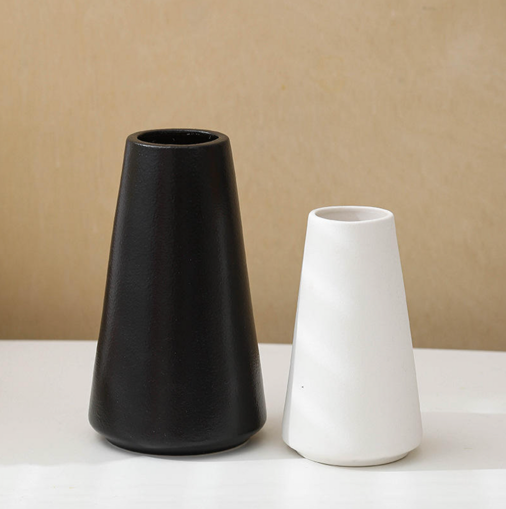 Modern Style Hand-Painted Ceramic Vase