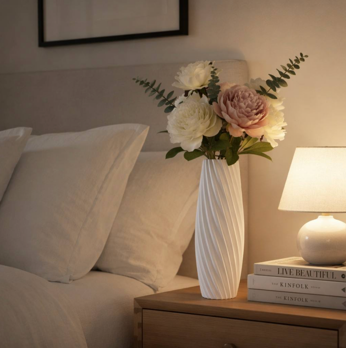 Modern Nordic White Twisted Texture Plastic Vase