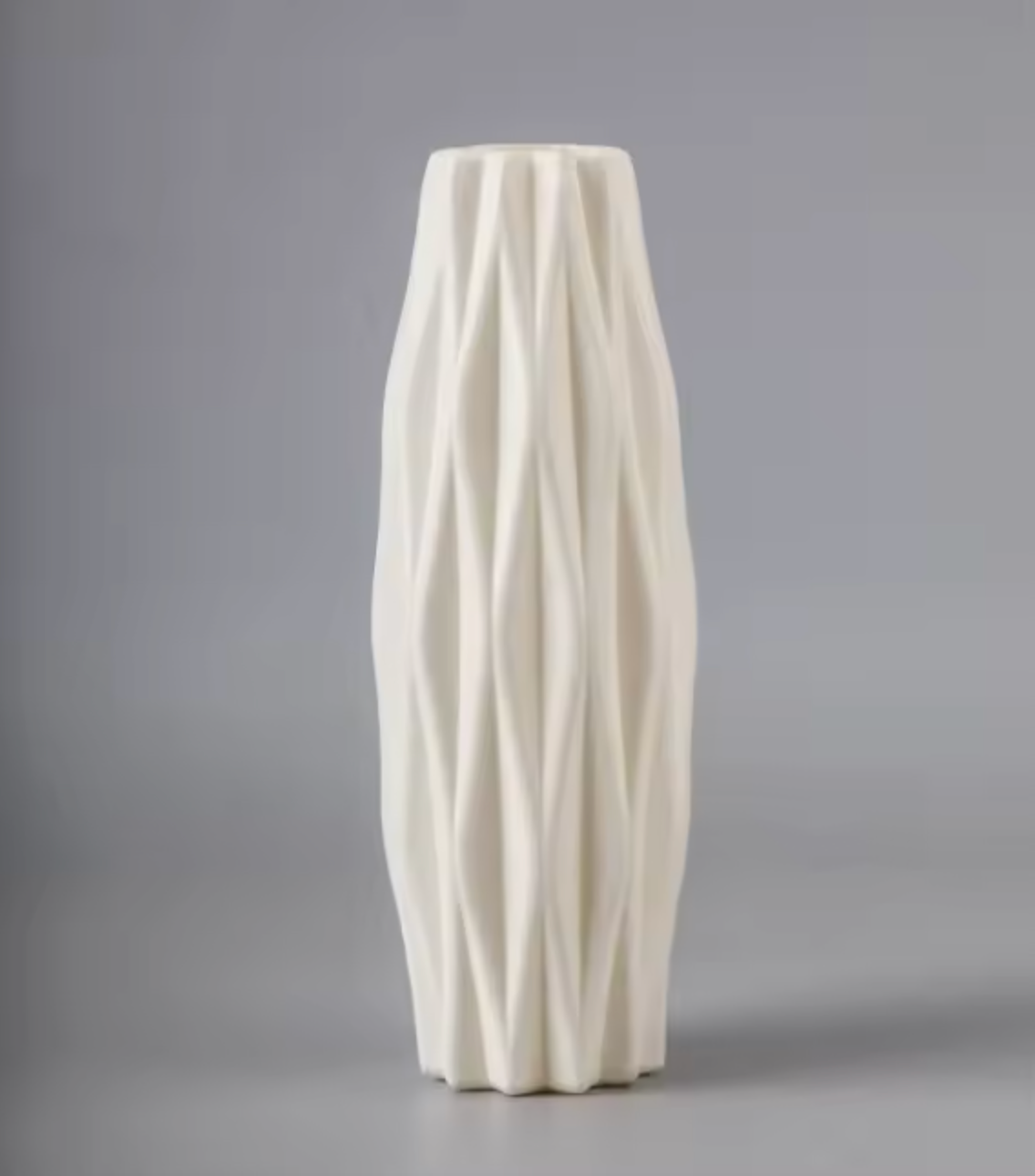 Modern Nordic White Twisted Texture Plastic Vase
